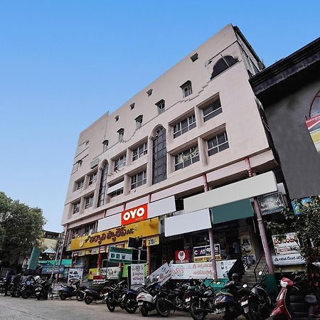 Hotel O Sai Krishna Residency Vijayawāda Buitenkant foto