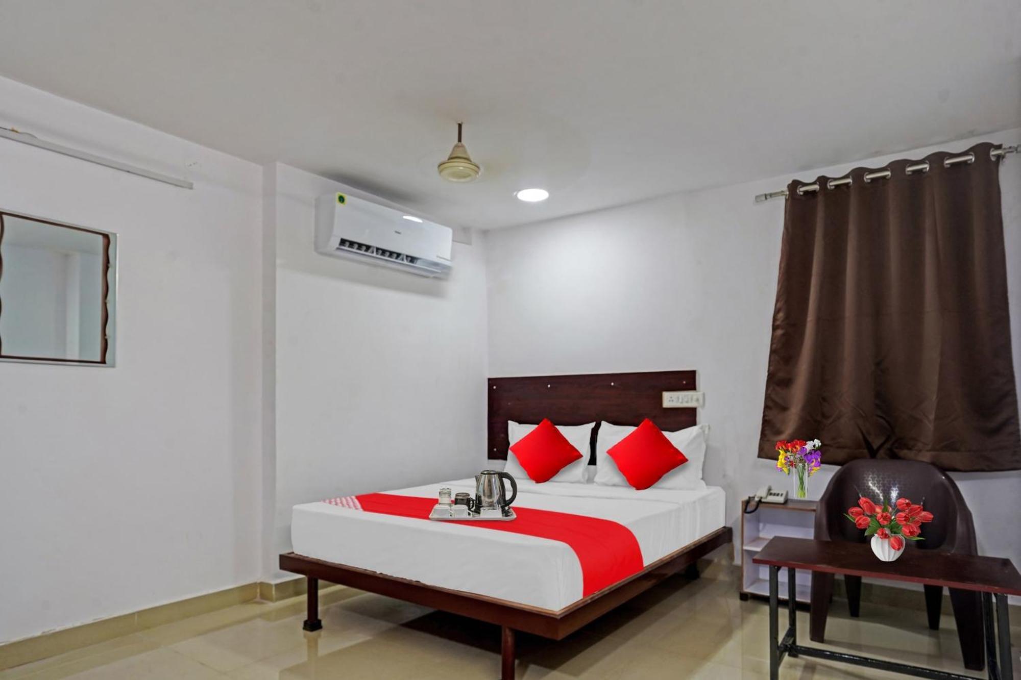 Hotel O Sai Krishna Residency Vijayawāda Buitenkant foto
