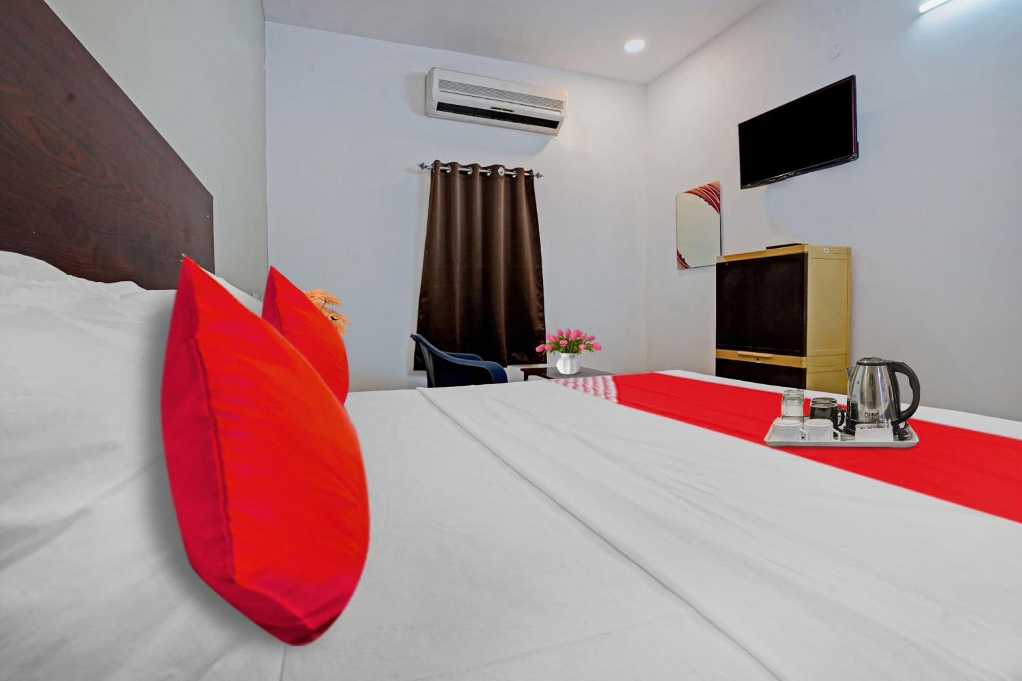 Hotel O Sai Krishna Residency Vijayawāda Buitenkant foto