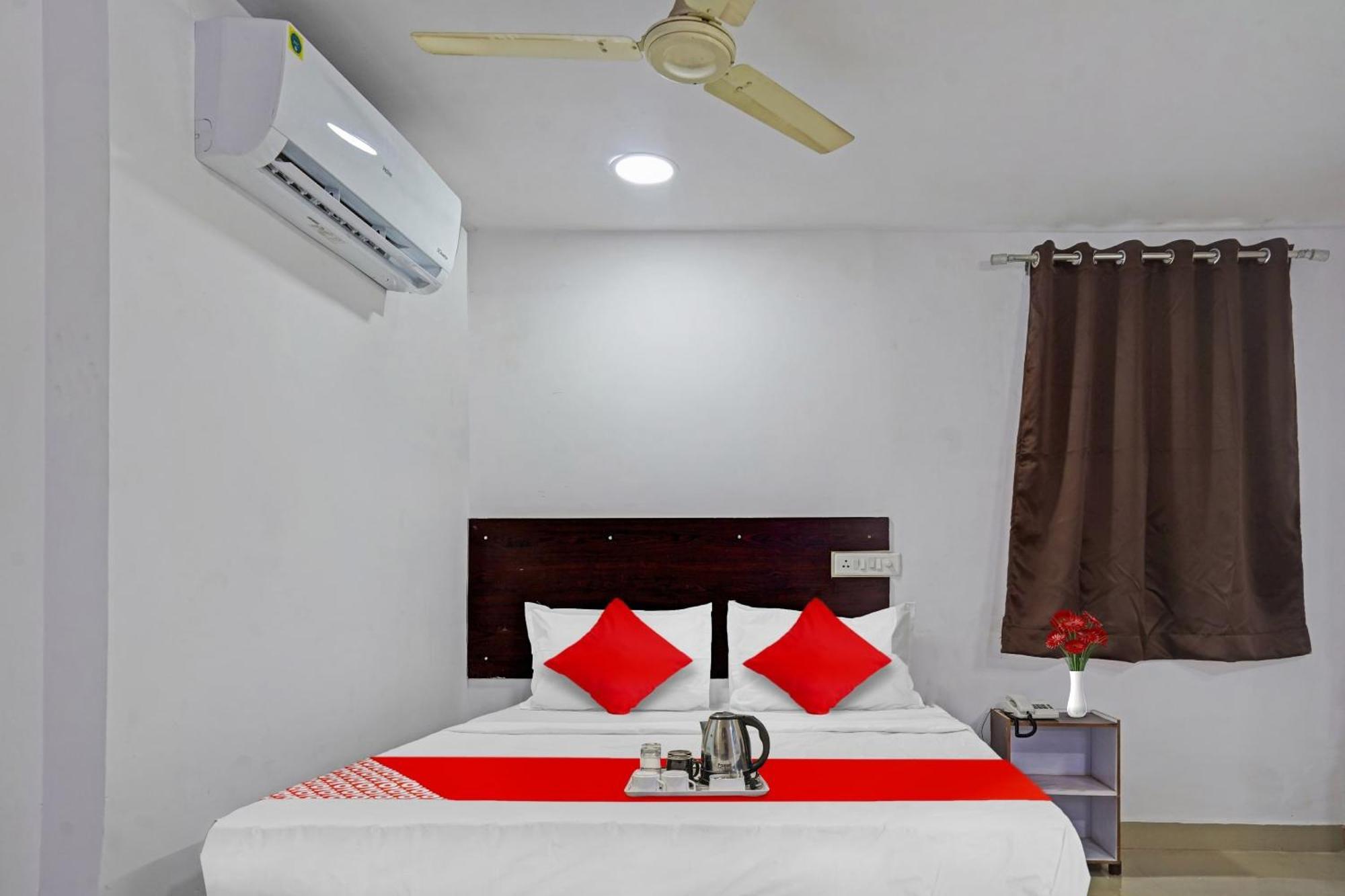 Hotel O Sai Krishna Residency Vijayawāda Buitenkant foto