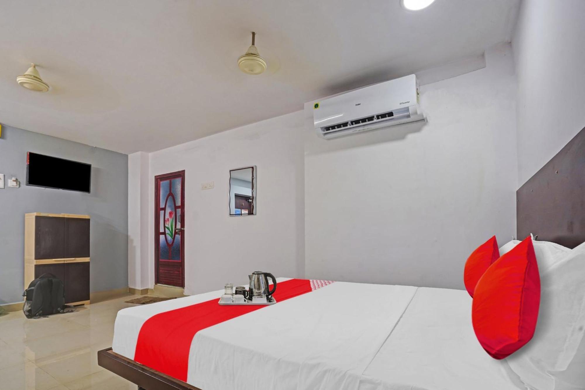 Hotel O Sai Krishna Residency Vijayawāda Buitenkant foto