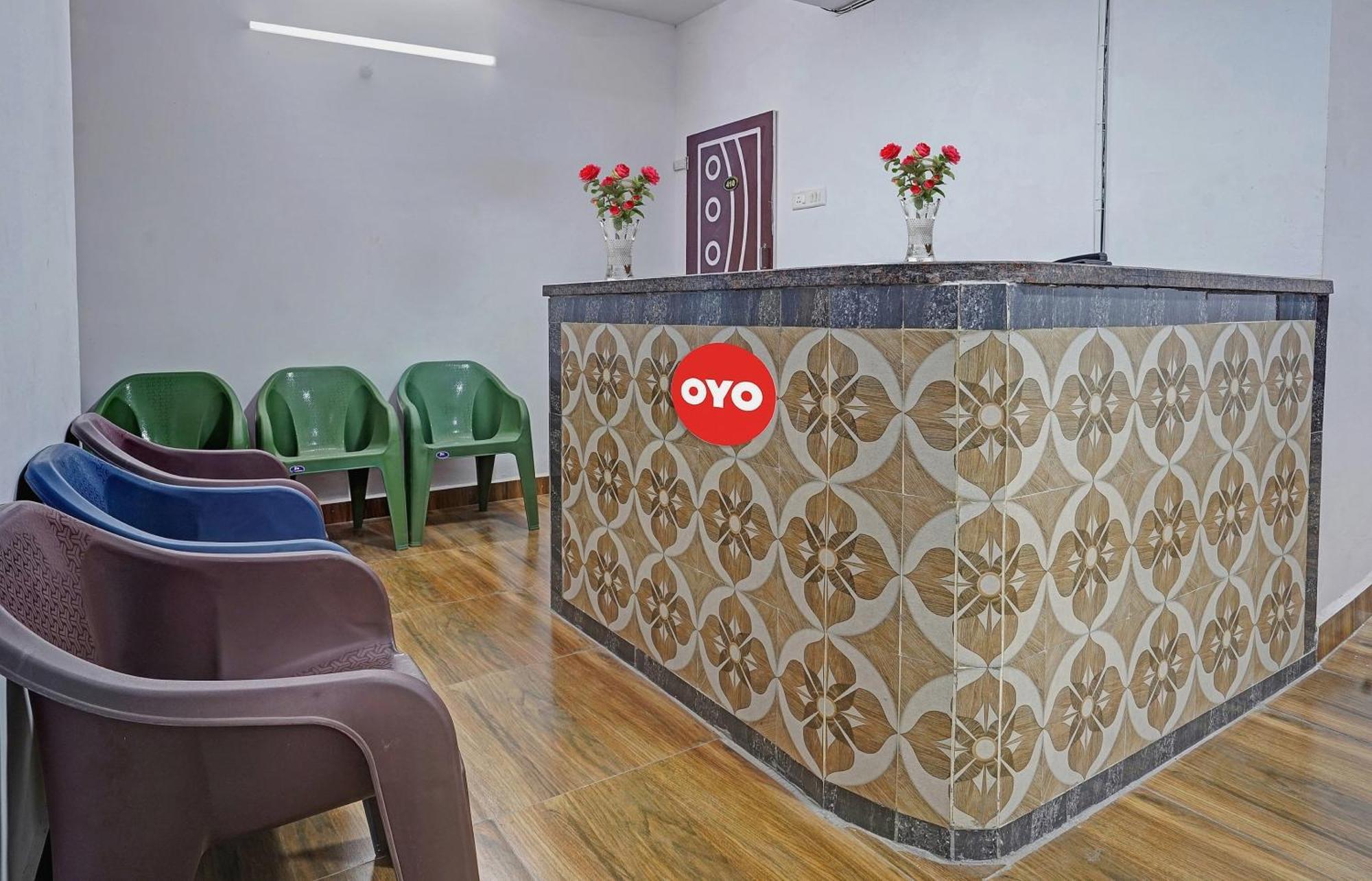 Hotel O Sai Krishna Residency Vijayawāda Buitenkant foto